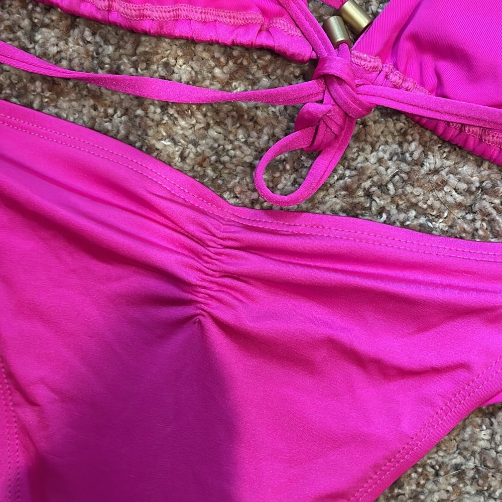Vitamin A hot pink gold ring detail bikini - Picture 5 of 7